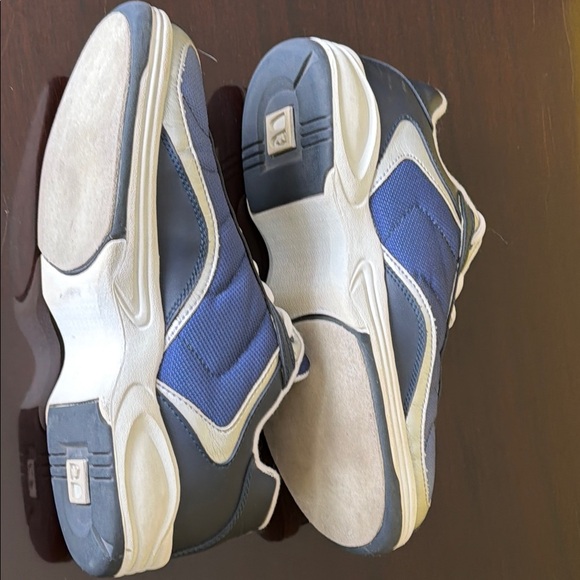 Brunswick Blue and Silver Women’s Bowling Athletic Shoes, Size 7 - Picture 5 of 12